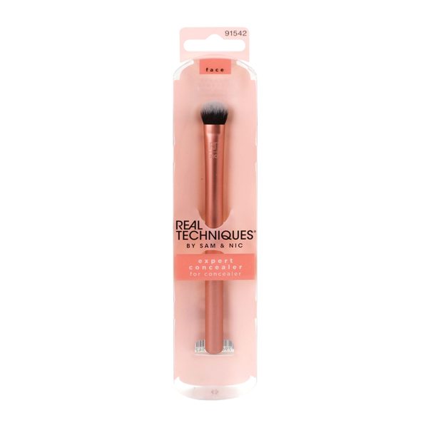 rt-expert-concealer Real Techniques Expert Concealer Brush - Image 1